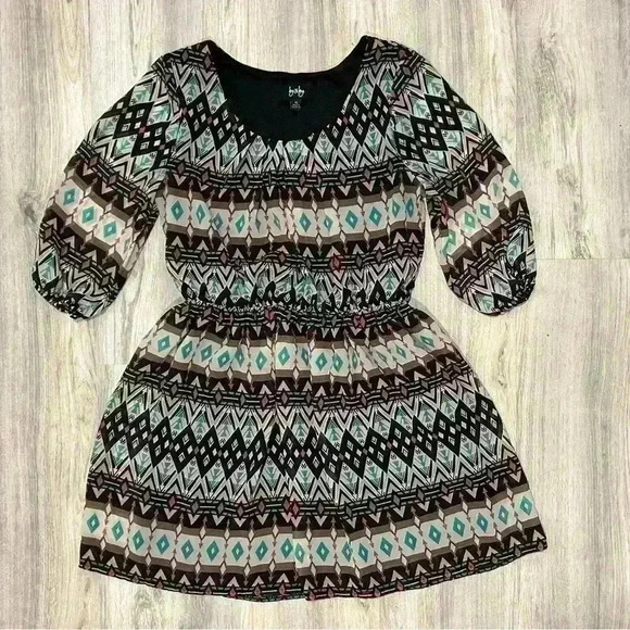 By & By 3/4 Sleeve Aztec Print Casual Mini Dress Elastic Waist Juniors Size XL - Picture 1 of 7